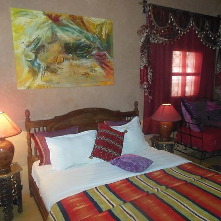 Bed and Breakfast Kasbah Du Peintre Ait Benhaddou Esterno foto
