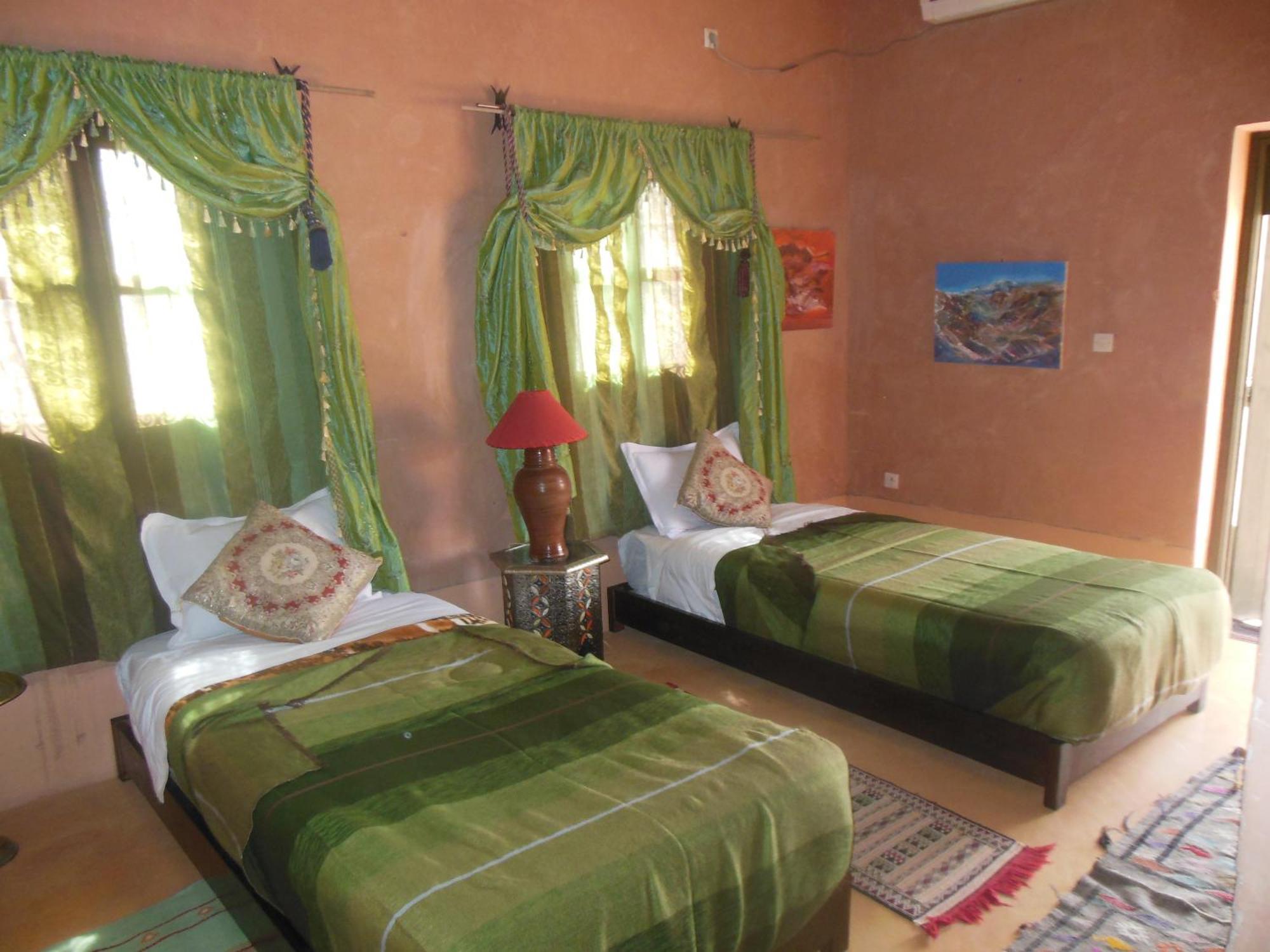 Bed and Breakfast Kasbah Du Peintre Ait Benhaddou Esterno foto