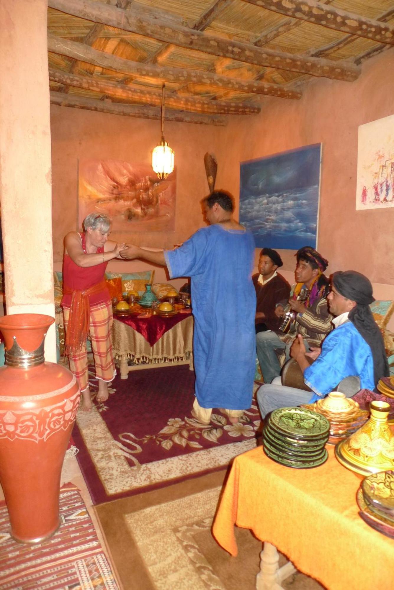 Bed and Breakfast Kasbah Du Peintre Ait Benhaddou Esterno foto