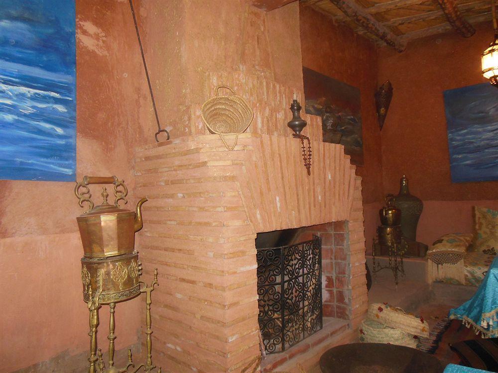 Bed and Breakfast Kasbah Du Peintre Ait Benhaddou Esterno foto