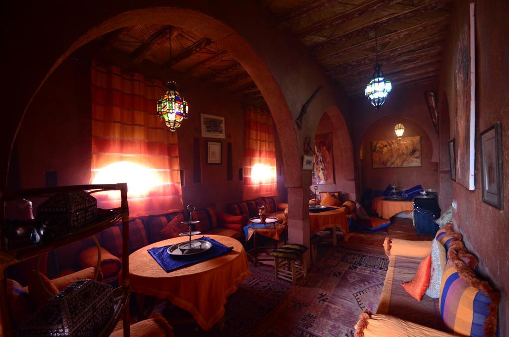 Bed and Breakfast Kasbah Du Peintre Ait Benhaddou Esterno foto