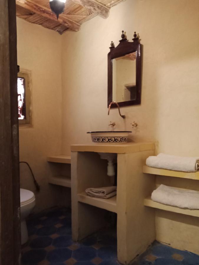 Bed and Breakfast Kasbah Du Peintre Ait Benhaddou Esterno foto