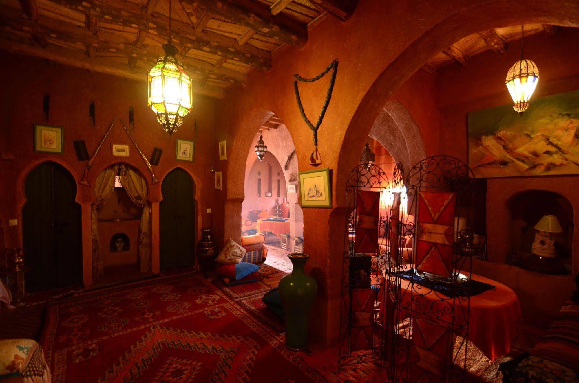 Bed and Breakfast Kasbah Du Peintre Ait Benhaddou Esterno foto